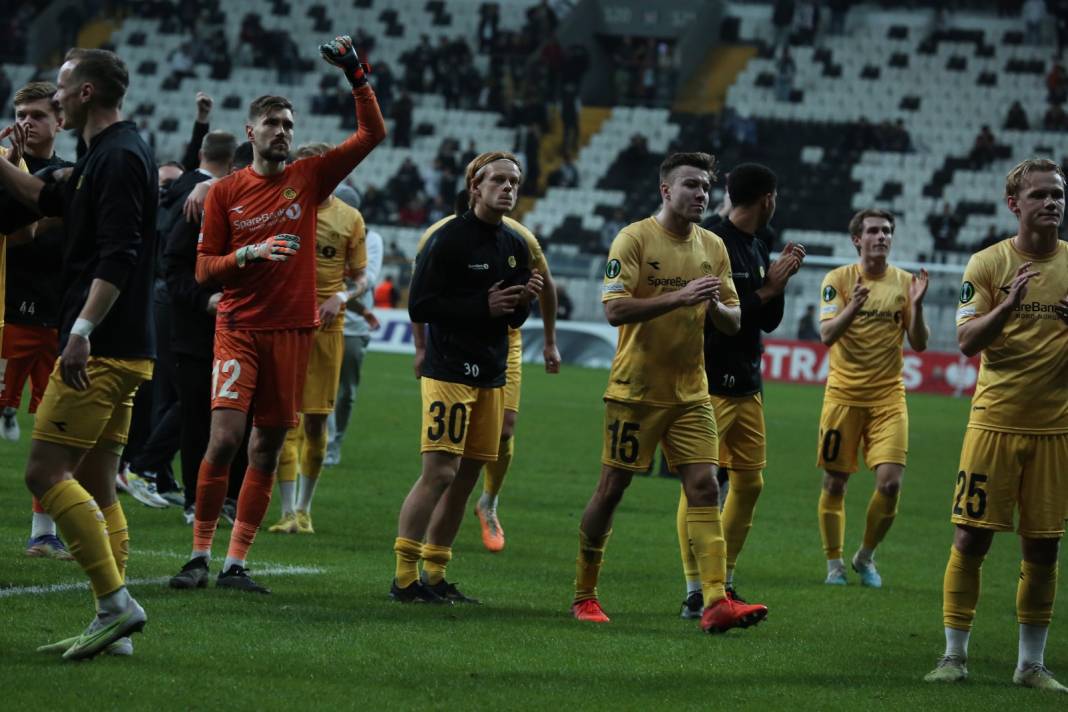 Beşiktaş Bodo/Glimt maçından çok özel görüntüler: Tribünlerde muhteşem anlar 27